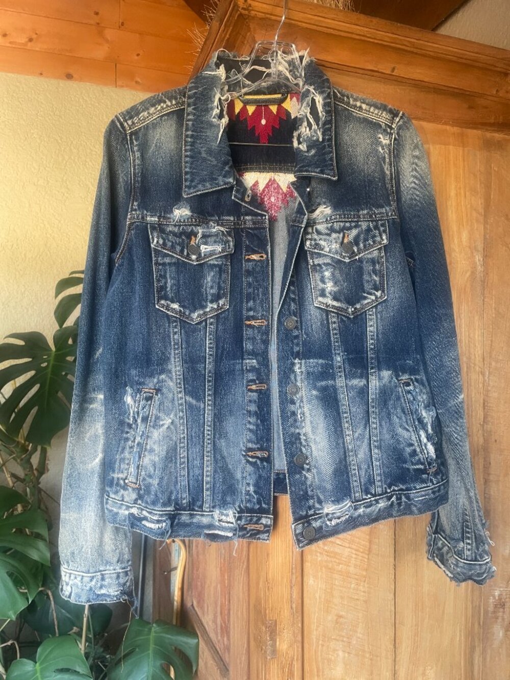UP CYCLED DENIM JACKET W/ EMBROIDERY  I  SIZE  M